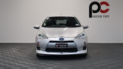 Toyota Aqua G Model/ Push Start/ Reverse Camera/ Alloy Wheels/ Hybrid image 313288