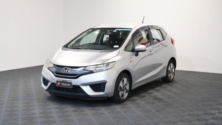 Honda Fit Hybrid F-Package image 317817