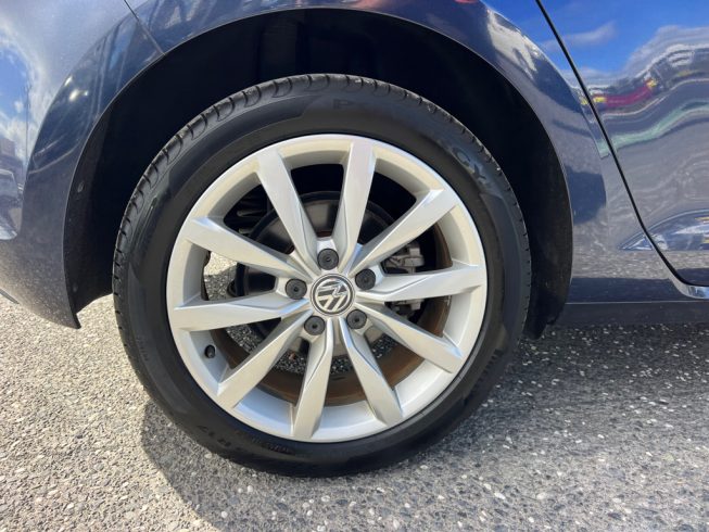 2013 Volkswagen Golf TSI Highline Blue Motion 1.4L image 276905