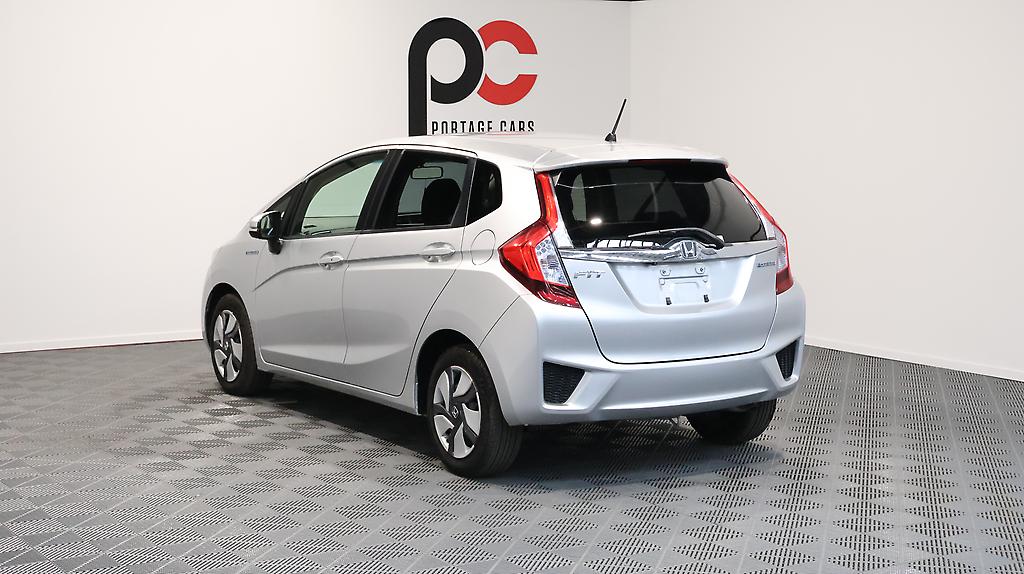 Honda Fit Hybrid L-Package image 317968