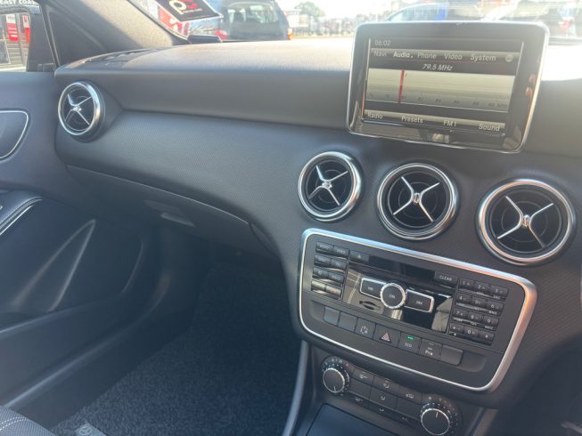 2014 Mercedes-benz A 180 image 276294