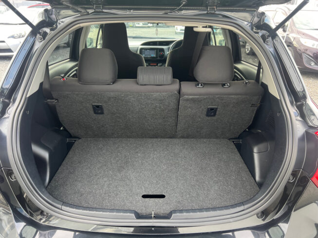 2017 Toyota Vitz Hybrid – Alloy Wheels image 291510