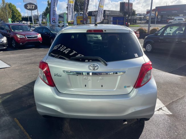 2012 Toyota Vitz U Smart Stop Package image 277302