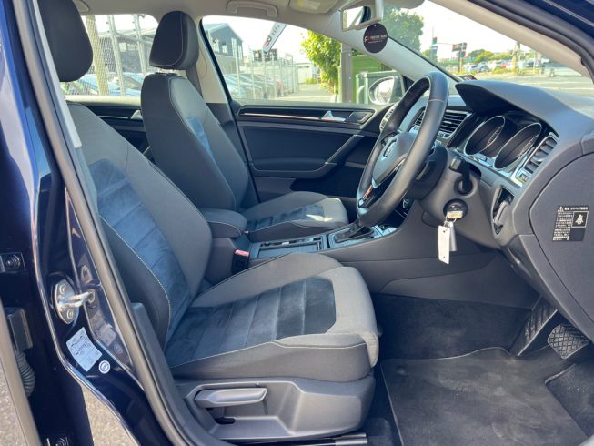 2013 Volkswagen Golf TSI Highline Blue Motion 1.4L image 276908