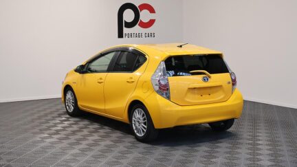 Toyota Aqua G Model, Push Start, Reverse Camera image 315385