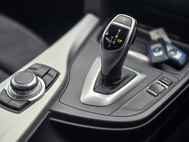 2013 Bmw 320i image 276228