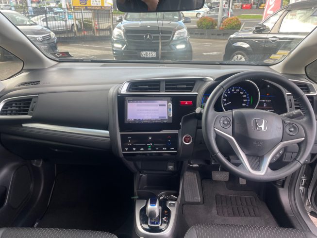 2013 Honda Fit Hybrid L Package image 284361