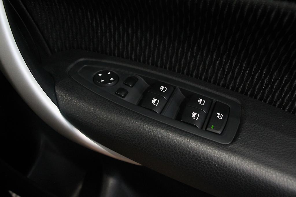 Bmw 116i Low KMS image 307545