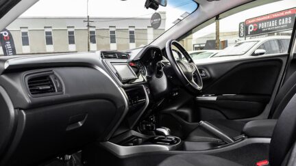 Honda Grace Hybrid LX image 303876