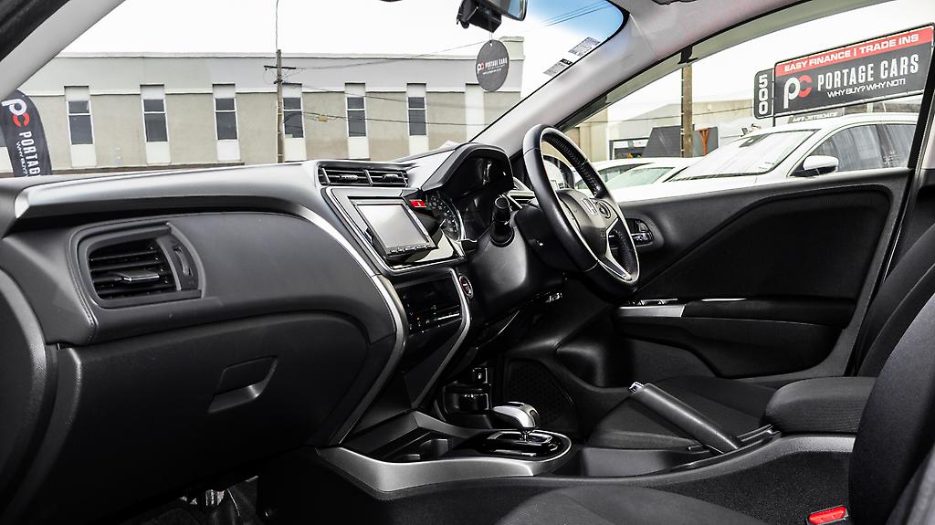 Honda Grace Hybrid LX image 303876