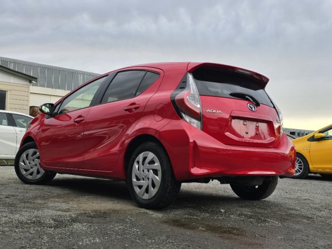 2017 Toyota Aqua G Model/ Push Start/ Cruise Control/ Reverse Camera image 286285