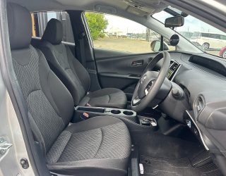 2017 Toyota Prius E Model/ Steering Wheel Controls/ Push Start image 277105