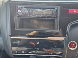 2014 Honda Fit Hybrid F-Package image 298094