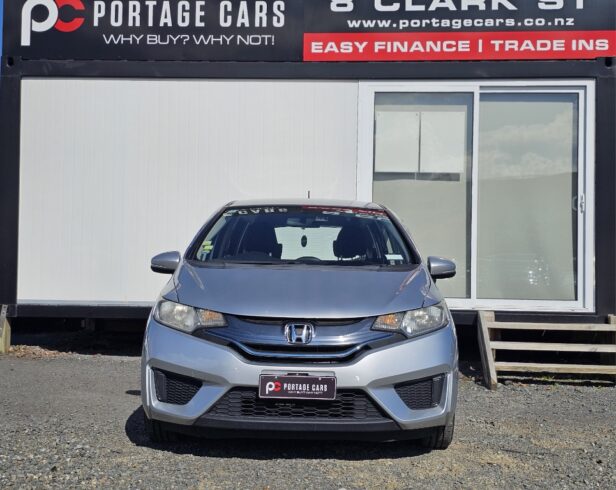 2014 Honda Fit Hybrid F-Package image 298084