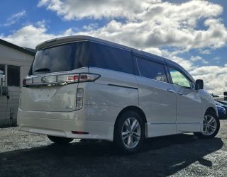 2012 Nissan Elgrand Highway Star Urban Chrome image 284559