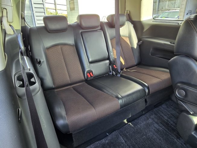 2012 Nissan Elgrand Highway Star Urban Chrome image 284549