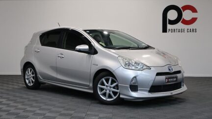 Toyota Aqua G Model/ Push Start/ Reverse Camera/ Alloy Wheels/ Hybrid image 313287
