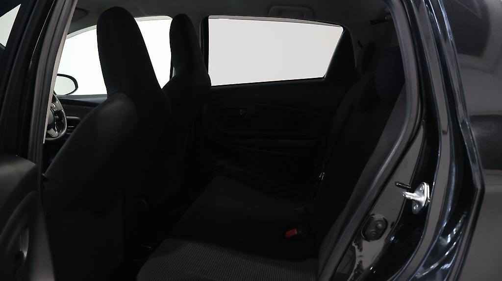 Toyota Vitz Hybrid – Alloy Wheels image 313238