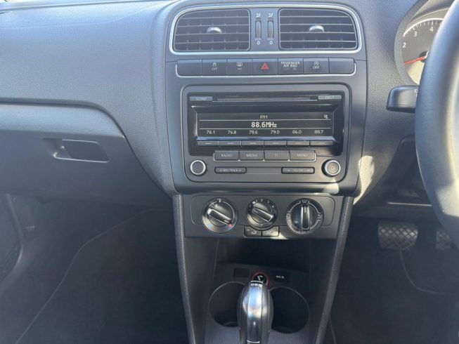 2013 Volkswagen Polo TSI Comfortline Blue Motion image 285349