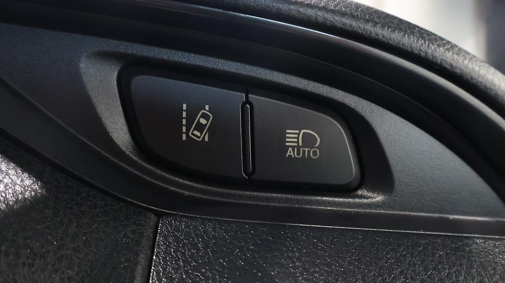 Toyota Vitz Hybrid – Alloy Wheels image 313250