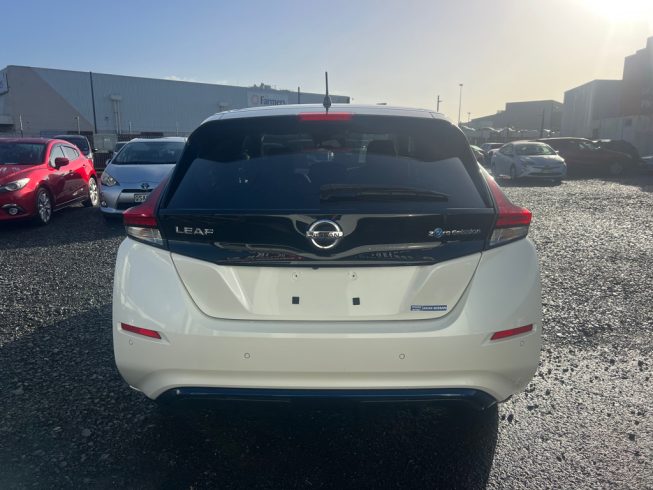 2018 Nissan Leaf G Model – Pro Pilot – English Dash & Stereo 84% SOH image 286055