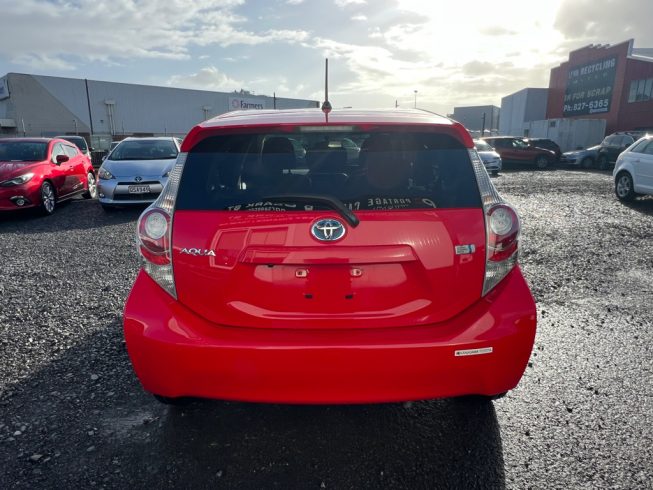 2012 Toyota Aqua S Model/ Low Kms / Push Button Start image 286910