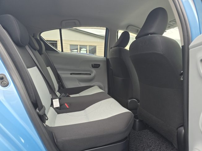 2012 Toyota Aqua S Model/ Low Kms / Push Button Start image 285085