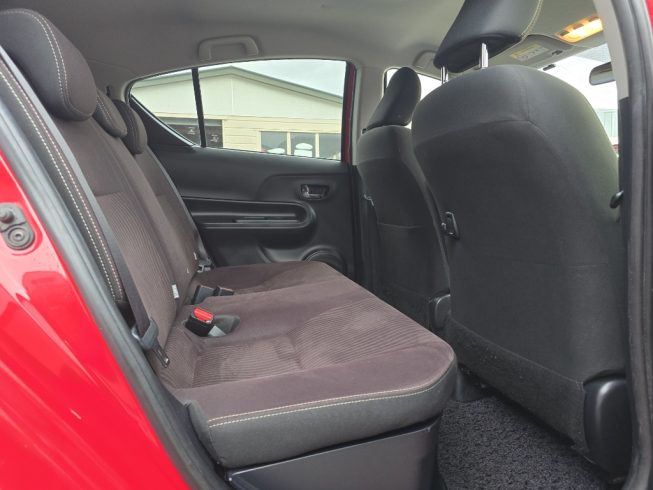 2017 Toyota Aqua G Model/ Push Start/ Cruise Control/ Reverse Camera image 286275