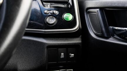 Honda Grace Hybrid LX image 303873