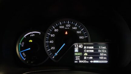 Toyota Vitz Hybrid – Alloy Wheels image 313247