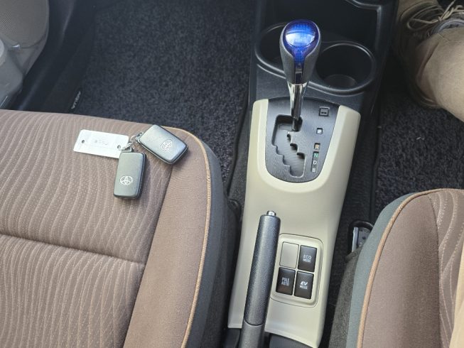 2012 Toyota Aqua G Model, Push Start, Reverse Camera image 284977