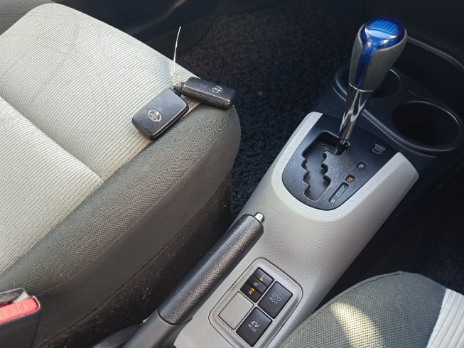 2014 Toyota Aqua Push Start/ Reverse Camera/ Heated Seats image 286937