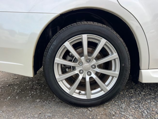 2012 Subaru Legacy Touring Wagon 2.5 I Eyesight – All Wheel Drive – Half Leather image 285586