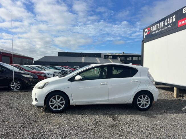 2012 Toyota Aqua S Model – Push Button Start – Factory Alloys image 276477