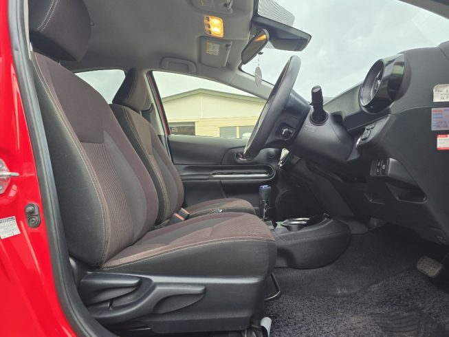 2017 Toyota Aqua G Model/ Push Start/ Cruise Control/ Reverse Camera image 286273