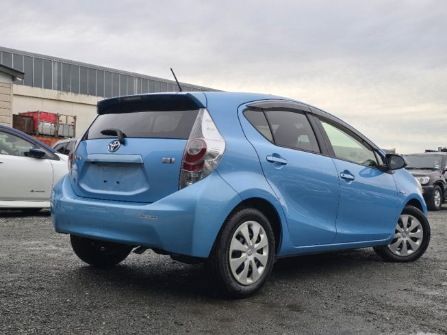 2012 Toyota Aqua S Model/ Low Kms / Push Button Start image 285097