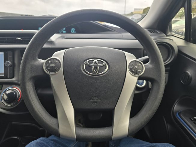 2013 Toyota Aqua S MODEL PUSH BUTTON START R/CAMERA image 284028