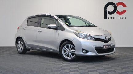 Toyota Vitz Alloy Wheels, Heated Seats image 311963