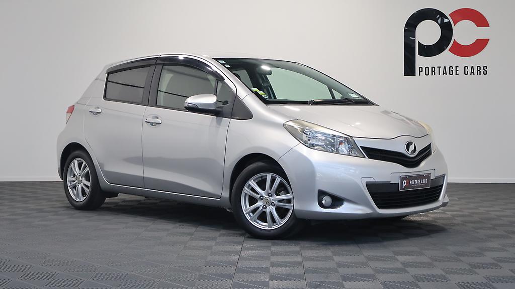 Toyota Vitz Alloy Wheels, Heated Seats image 277299
