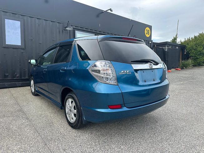 2012 Honda Fit Shuttle Hybrid image 284566