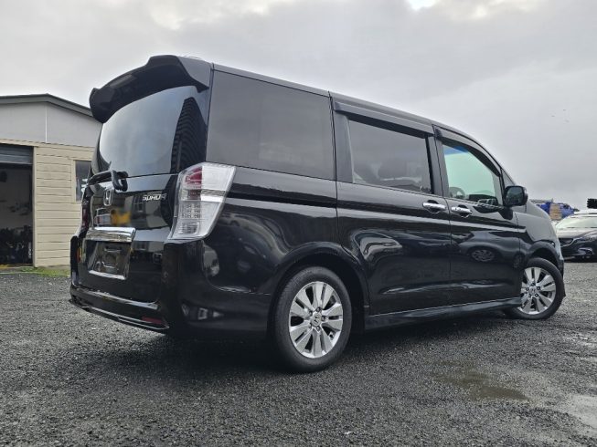 2012 Honda Step Wagon Z HDD Navi Edition image 285862