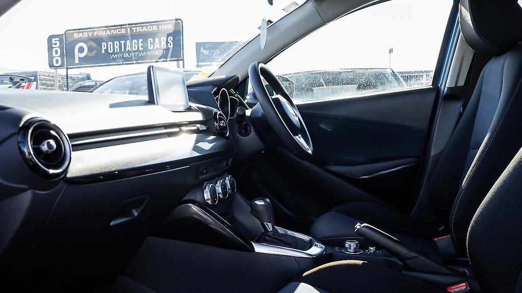 Mazda Demio 13S, Push Start , Skyactiv image 308554