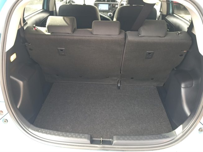 2014 Toyota Aqua Push Start/ Reverse Camera/ Heated Seats image 286939