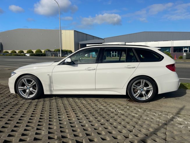 2014 Bmw 320i Touring M Sport image 283836