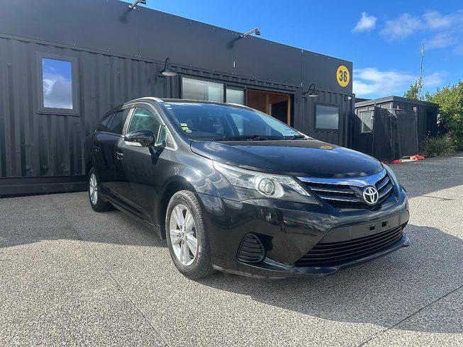 2012 Toyota Avensis Wagon Xi/ Paddle Shift/ Steering Wheel Controls image 285207