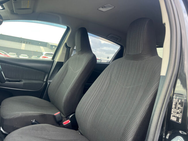 2017 Toyota Vitz Hybrid – Alloy Wheels image 291518