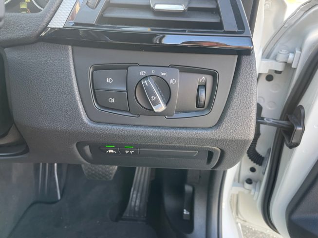 2014 Bmw 320i Touring M Sport image 283845