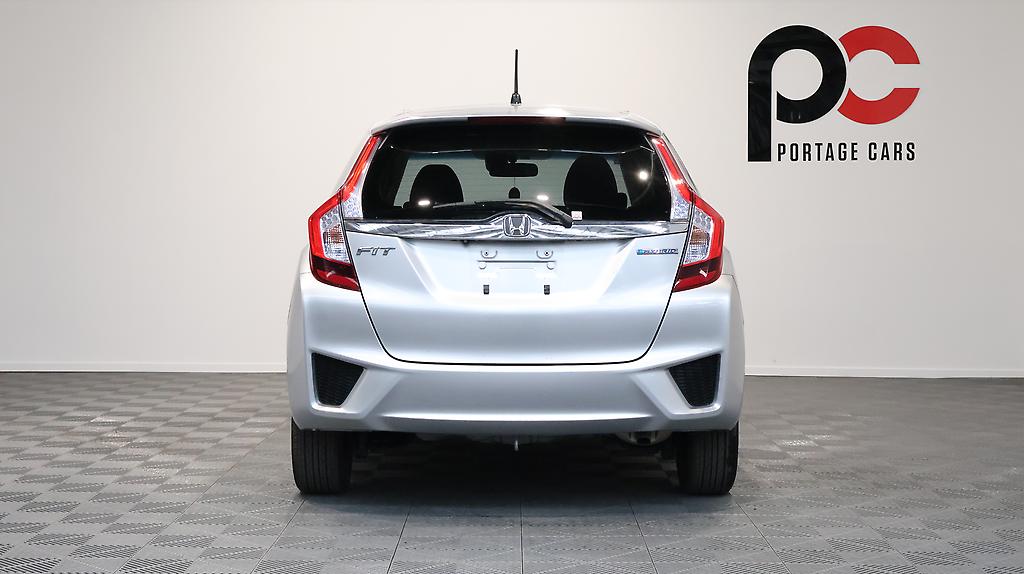 Honda Fit Hybrid L-Package image 317970