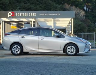 2017 Toyota Prius S Safety Plus image 287009