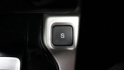 Honda Fit Hybrid F-Package image 317833